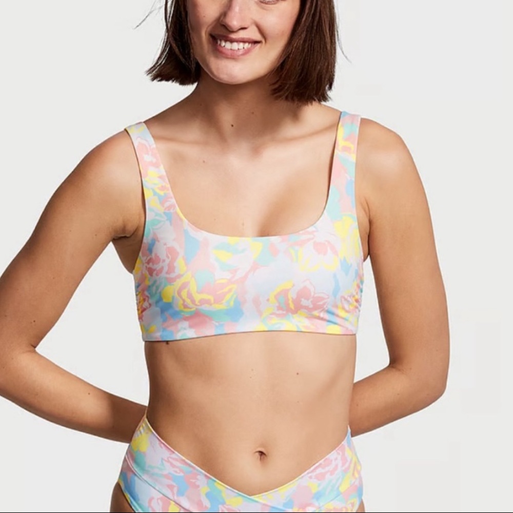 NWT Victoria’s Secret Swim Top